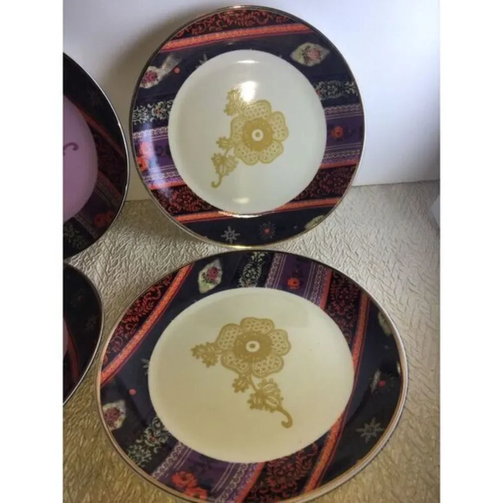 Set of‎ 4 PPD Mystic Passion dessert plates w box